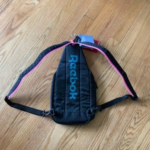 reebok cosmos sling bag